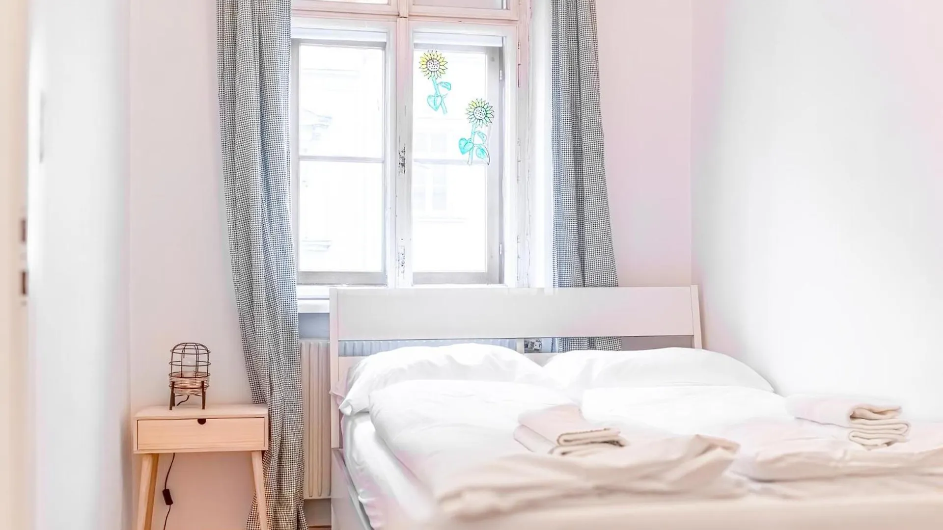Deluxe 3Br Apt. Wiener Stadthalle - Suitable For Longstays 0*, Vienna
