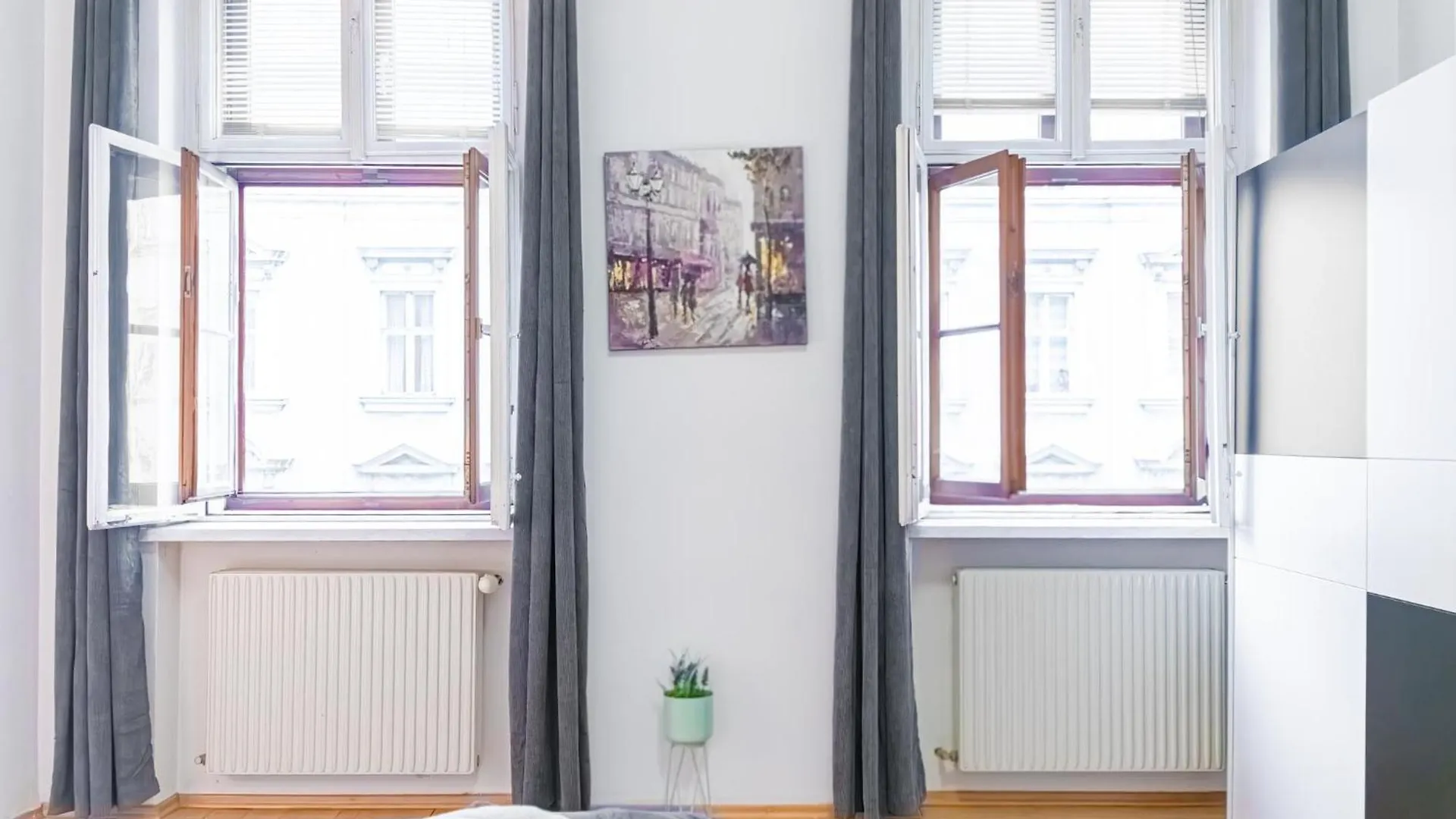 Apartment Deluxe 3Br Apt. Wiener Stadthalle - Suitable For Longstays